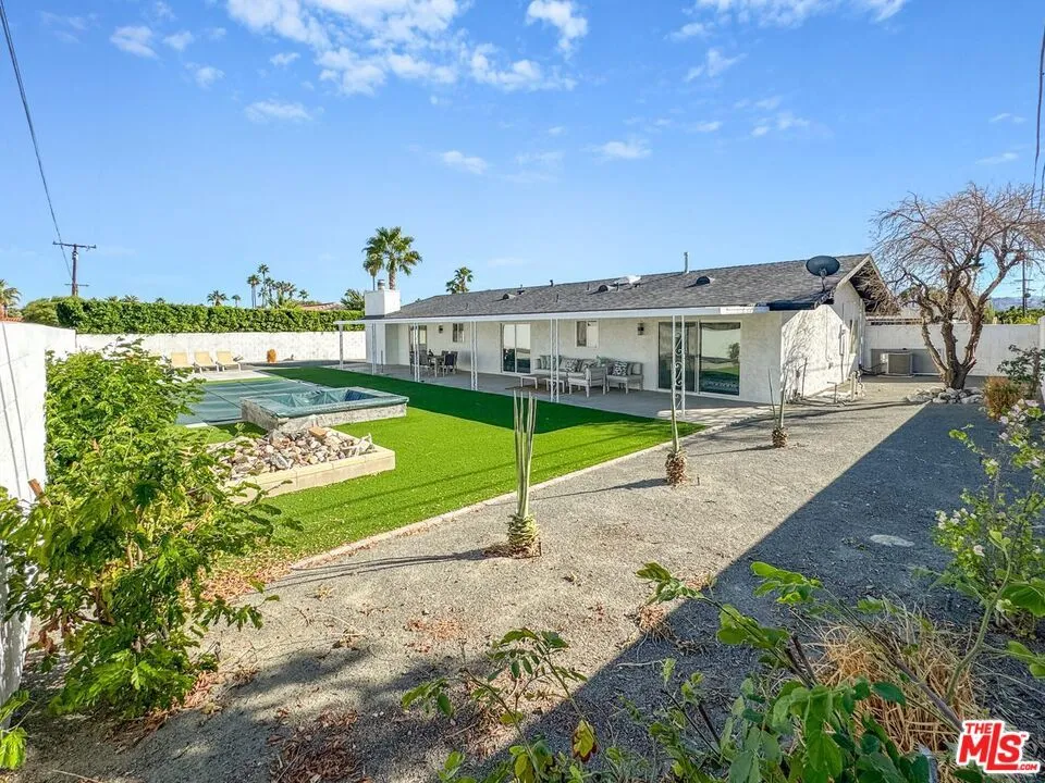 2802 E Venetia Road, Palm Springs, California 92262 home-pic-34